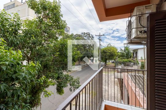 Varanda da Sala de casa para alugar com 4 quartos, 265m² em Teresópolis, Porto Alegre