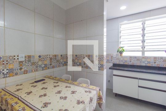 Cozinha e Área de Serviço de casa de condomínio à venda com 2 quartos, 126m² em Fátima, Canoas