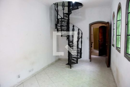 sala de casa à venda com 2 quartos, 170m² em Km 18, Osasco