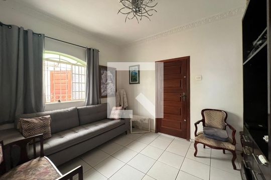 Sala de casa à venda com 4 quartos, 200m² em Serra, Belo Horizonte