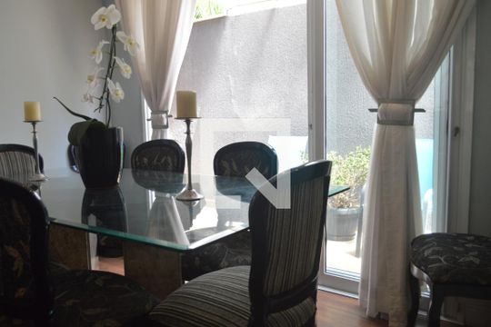 Sala de Jantar de casa para alugar com 3 quartos, 218m² em Tatuapé, São Paulo