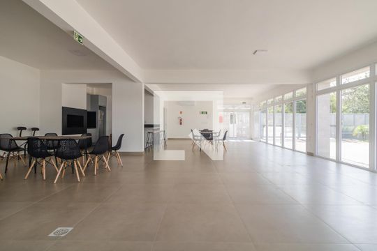 Área comum de casa para alugar com 3 quartos, 300m² em Pedra Redonda, Porto Alegre