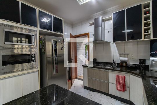 Cozinha de casa à venda com 3 quartos, 185m² em Jardim Santa Mena, Guarulhos