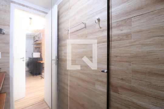 Banheiro de apartamento à venda com 2 quartos, 35m² em Vila Leopoldina, São Paulo