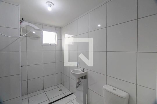 Banheiro de apartamento para alugar com 2 quartos, 47m² em Parque Boa Esperança, São Paulo