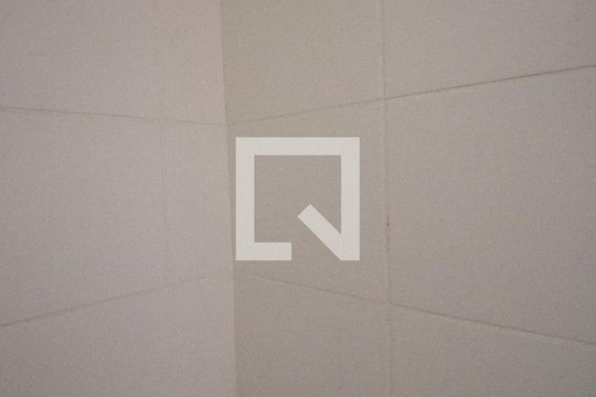 Banheiro de apartamento para alugar com 2 quartos, 60m² em Tribobó, São Gonçalo