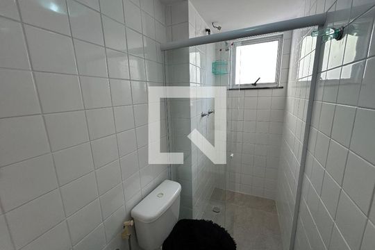 Banheiro de apartamento à venda com 2 quartos, 48m² em Engenho de Dentro, Rio de Janeiro