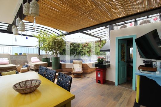 Cobertura de apartamento à venda com 2 quartos, 178m² em Indianópolis, São Paulo
