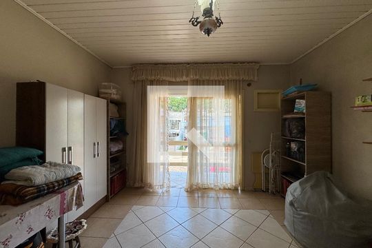 Sala de casa à venda com 2 quartos, 140m² em Scharlau, São Leopoldo