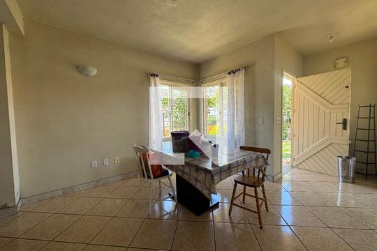 Sala de casa à venda com 2 quartos, 140m² em Scharlau, São Leopoldo