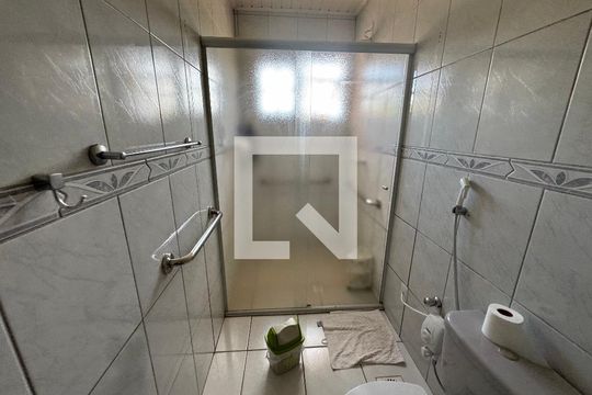Banheiro de casa à venda com 2 quartos, 140m² em Scharlau, São Leopoldo