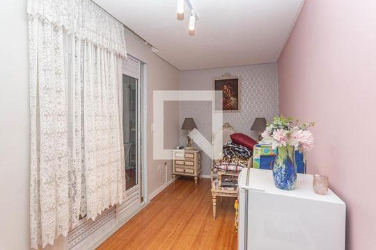 Suíte 3 de casa à venda com 3 quartos, 280m² em Bosque da Saúde, São Paulo