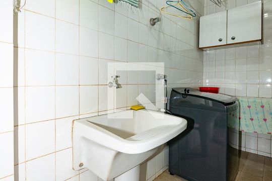 Área de Serviço de casa para alugar com 6 quartos, 549m² em Santa Lúcia, Belo Horizonte