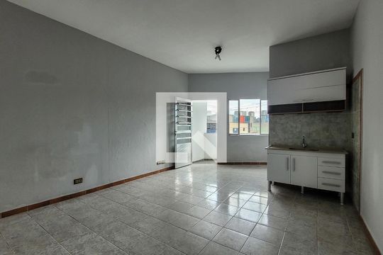 Apartamento para alugar com 1 quarto, 50m² em Santa Terezinha, Santo André