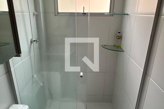 Banheiro de apartamento à venda com 3 quartos, 80m² em Castelo, Belo Horizonte