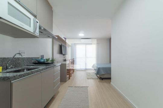 Cozinha de kitnet/studio à venda com 1 quarto, 25m² em Jardim das Acacias, São Paulo