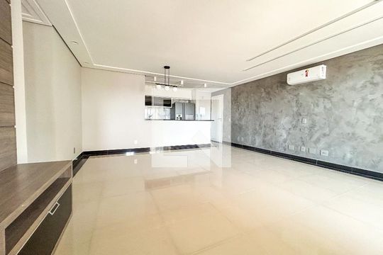 Sala de apartamento à venda com 3 quartos, 147m² em Jardim Anhanguera, São Paulo