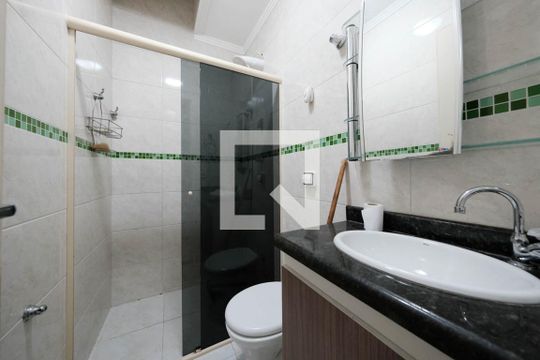 Banheiro de casa à venda com 3 quartos, 165m² em Vila Constanca, São Paulo