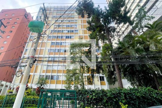 Fachada de apartamento para alugar com 3 quartos, 151m² em Cerqueira César, São Paulo