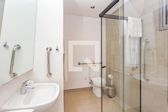 Banheiro de kitnet/studio à venda com 1 quarto, 24m² em Liberdade, São Paulo