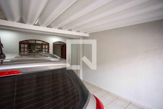 Garagem de casa à venda com 3 quartos, 185m² em Assunção, São Bernardo do Campo