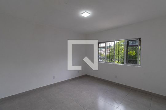 Quarto 1 de casa para alugar com 2 quartos, 70m² em Cidade Antônio Estêvão de Carvalho, São Paulo