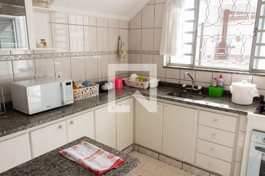 COZINHA de casa à venda com 3 quartos, 300m² em Jardim Santa Genebra, Campinas
