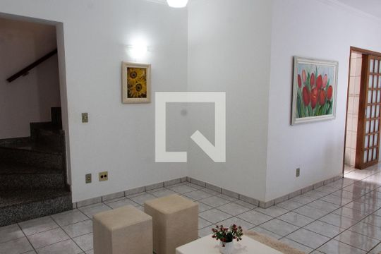 SALA de casa à venda com 3 quartos, 300m² em Jardim Santa Genebra, Campinas