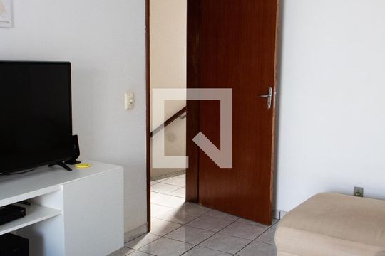 QUARTO 1 PISO SUPERIOR de casa à venda com 3 quartos, 300m² em Jardim Santa Genebra, Campinas