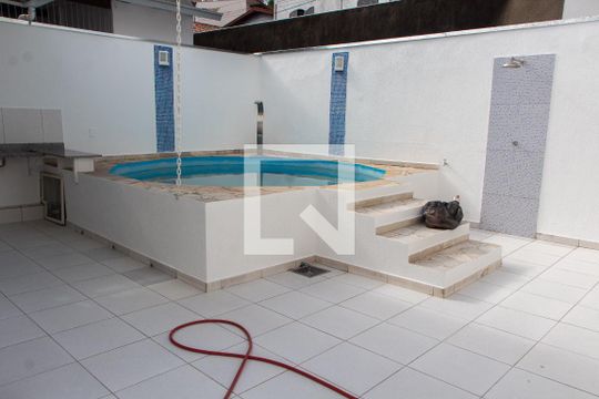 ÁREA EXTERNA PISCINA de casa à venda com 3 quartos, 300m² em Jardim Santa Genebra, Campinas
