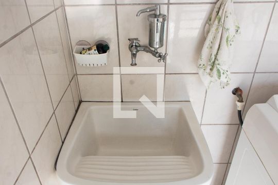 ÁREA DE SERVIÇO de casa à venda com 3 quartos, 300m² em Jardim Santa Genebra, Campinas