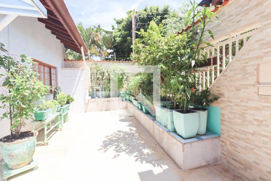 Garagem de casa à venda com 3 quartos, 314m² em Jardim Florestal, Jundiaí