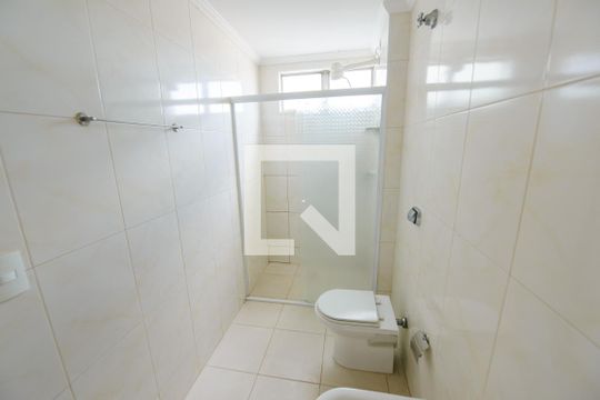 Banheiro 1 de apartamento para alugar com 3 quartos, 135m² em Centro, Taubaté