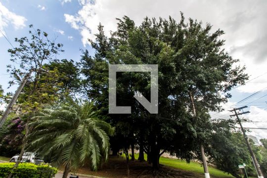 Vista da Rua de casa de condomínio à venda com 3 quartos, 380m² em Alphaville, Santana de Parnaíba