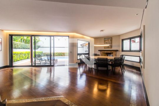 Casa de Condomínio à venda com 3 quartos, 380m² em Alphaville, Santana de Parnaíba