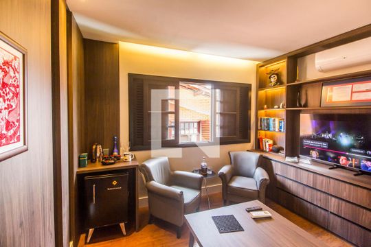 Escritório de casa de condomínio à venda com 3 quartos, 380m² em Alphaville, Santana de Parnaíba