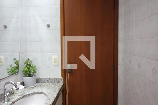 Banheiro Social de apartamento para alugar com 1 quarto, 70m² em Baeta Neves, São Bernardo do Campo