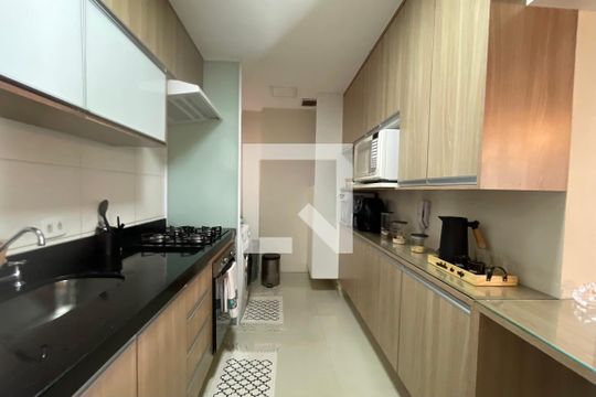 Cozinha de apartamento à venda com 2 quartos, 64m² em Vila Prost de Souza, Campinas