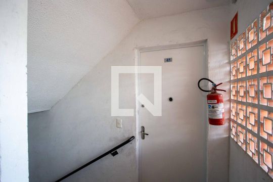Hall de entrada de apartamento à venda com 2 quartos, 48m² em Campanário, Diadema