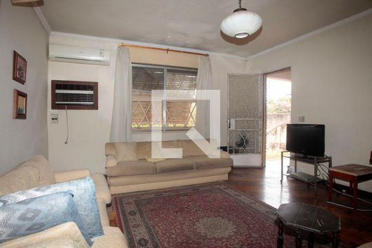 Sala de Estar de casa à venda com 3 quartos, 260m² em Petrópolis, Porto Alegre