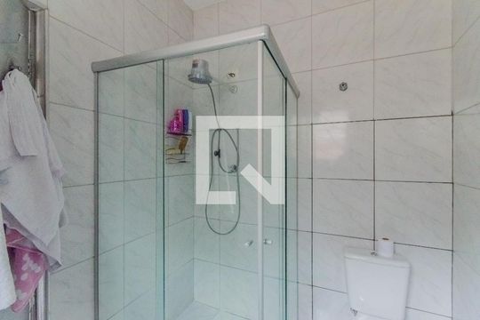 Banheiro Social de casa à venda com 4 quartos, 178m² em Cambuci, São Paulo
