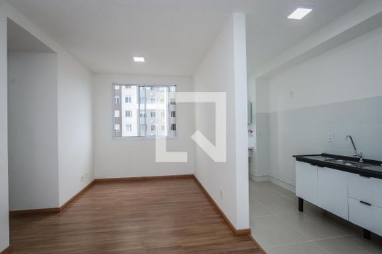 Apartamento para alugar com 2 quartos, 43m² em Jardim Monte Alegre, Taboão da Serra