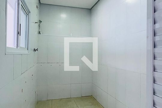 Banheiro 2 de casa para alugar com 3 quartos, 250m² em Jardim Bom Clima, Guarulhos