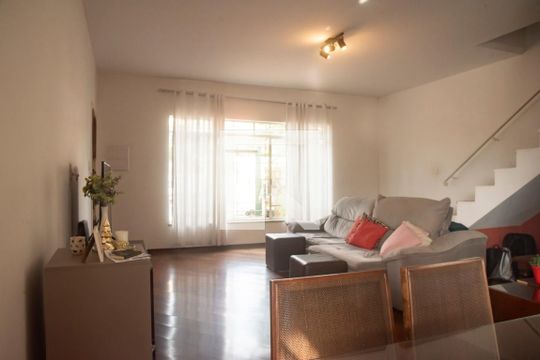 Sala de casa à venda com 3 quartos, 150m² em Planalto Paulista, São Paulo