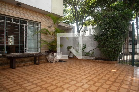 Garagem de casa à venda com 3 quartos, 150m² em Planalto Paulista, São Paulo