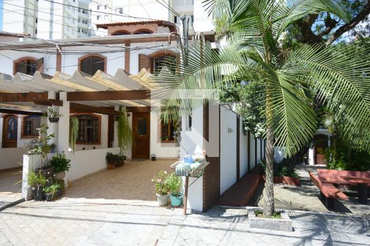 Fachada de casa de condomínio para alugar com 3 quartos, 140m² em Jardim Marajoara, São Paulo