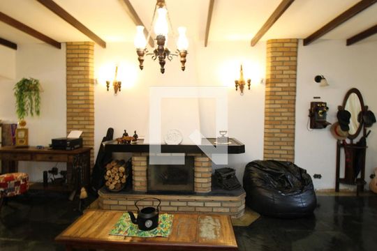 Sala de casa à venda com 3 quartos, 280m² em Jardim Guanca, São Paulo