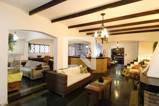 Casa à venda com 3 quartos, 280m² em Jardim Guanca, São Paulo