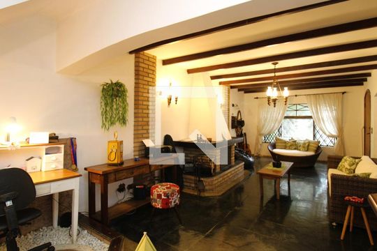 Sala de casa à venda com 3 quartos, 280m² em Jardim Guanca, São Paulo