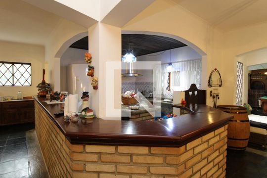 Cozinha de casa à venda com 3 quartos, 280m² em Jardim Guanca, São Paulo